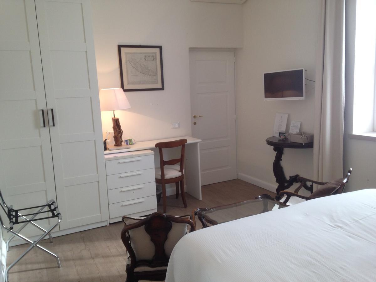 Relais Torre Dei Torti - Luxury Bed And Breakfast Cava Manara Luaran gambar